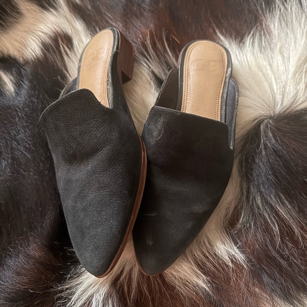 Gianni Bini Black Suede Mules